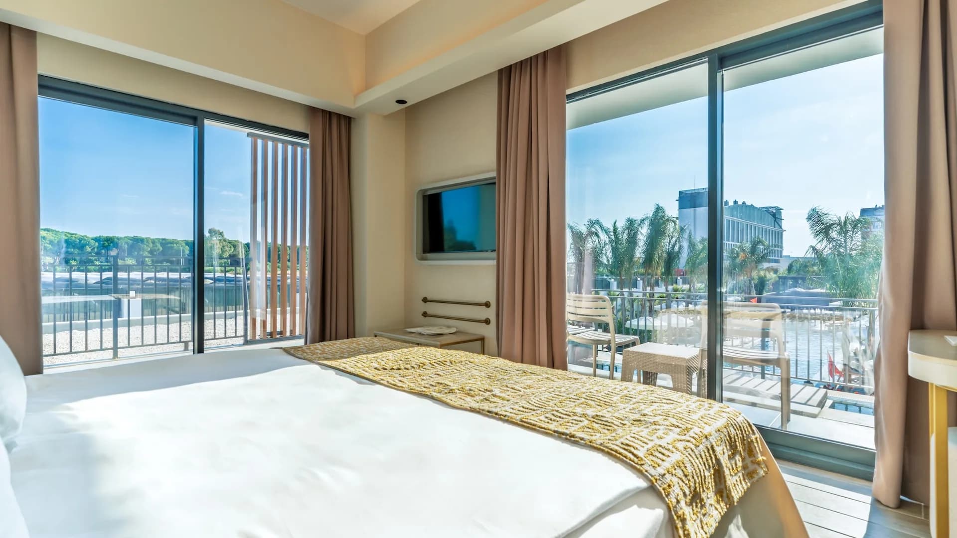 Deluxe Sığ Havuzlu Oda fotoğrafı 1